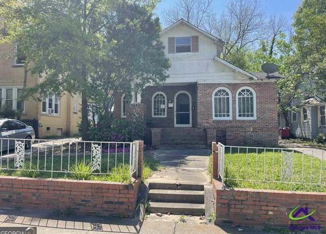 Property at 2710 Napier Ave, Macon, GA 31204, 3 beds, 2.5 baths