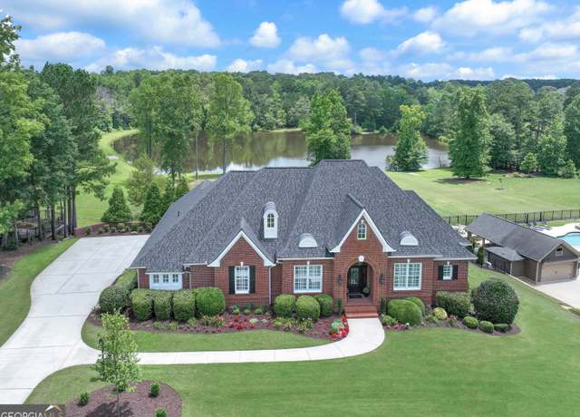 Property at 377 Beaumont Farms Dr, Sharpsburg, GA 30277, 5 beds, 4.5 baths