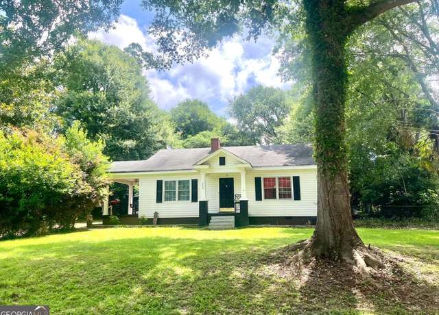 Property at 209 N Lee St, Lagrange, GA 30240, 3 beds, 2 baths