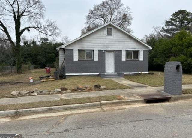 Property at 815 Newberg Ave, Macon, GA 31206, 3 beds, 2 baths