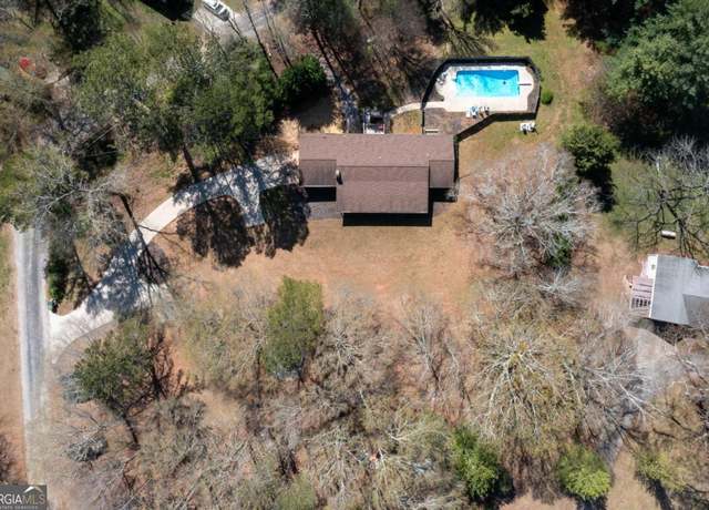 Property at 7095 Diana Cir, Gainesville, GA 30506, 4 beds, 2.5 baths