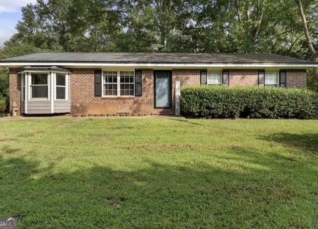 Property at 1917 S Ola Rd, Locust Grove, GA 30248, 3 beds, 2 baths
