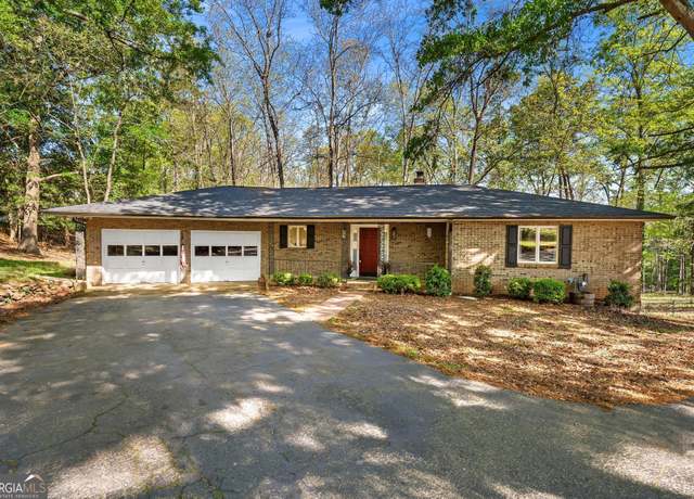 Property at 2209 Ridge Rd, Hartwell, GA 30643, 3 beds, 3 baths