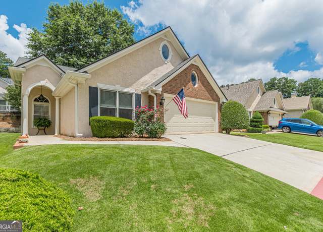 Property at 124 Augusta Dr, Peachtree City, GA 30269, 3 beds, 2 baths