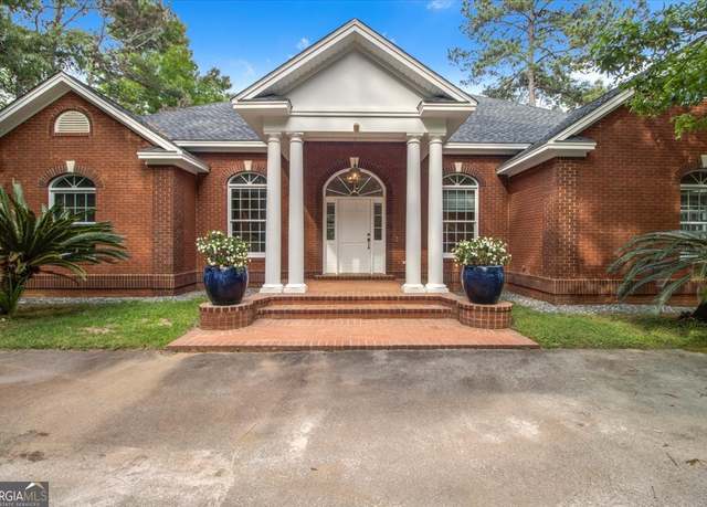 Property at 396 Meander Trce, Thomasville, GA 31792, 4 beds, 3 baths