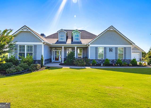 Property at 184 Chapman Farm Rd, Senoia, GA 30276, 3 beds, 2.5 baths