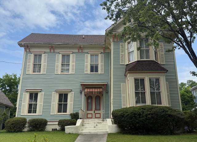 Property at 967 Cole St, Macon, GA 31201, 4 beds, 3.5 baths