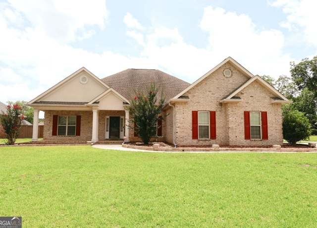 Property at 100 Northumberland Way, Warner Robins, GA 31088, 4 beds, 2.5 baths