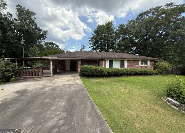 Property at 286 Hilltop Way, Toccoa, GA 30577, 2 beds, 1 bath
