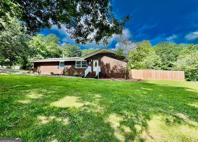 Property at 225 Second St, Bowdon, GA 30108, 4 beds, 2 baths