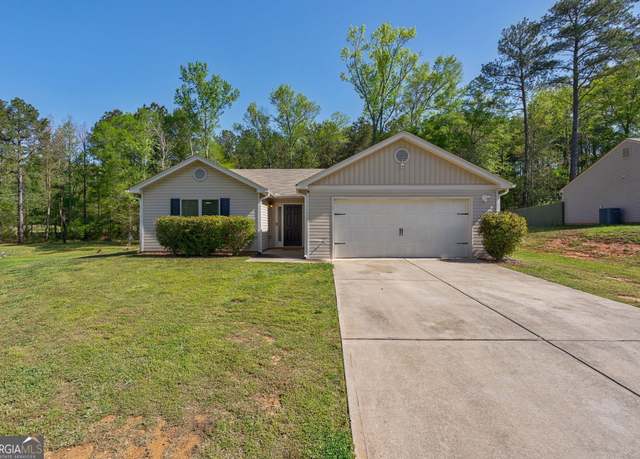Property at 350 Brittany Pointe Dr, Colbert, GA 30628, 3 beds, 2 baths