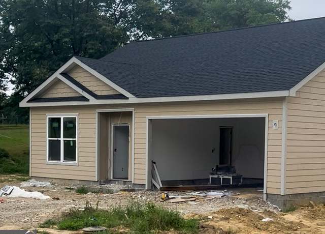 Property at 71 Ballard Rd, Trenton, GA 30752, 3 beds, 2 baths