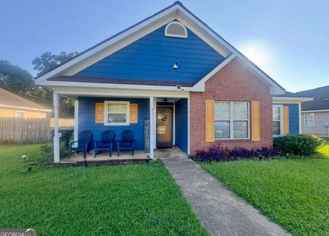 Property at 305 Strawbridge Ln, Bonaire, GA 31005, 3 beds, 2 baths