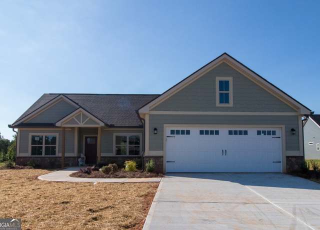 Property at 153 Hunts Ridge Dr, Cleveland, GA 30528, 3 beds, 2.5 baths
