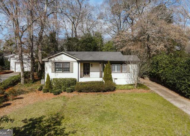 Property at 204 Gran Ellen Dr, Athens, GA 30606, 3 beds, 2.5 baths