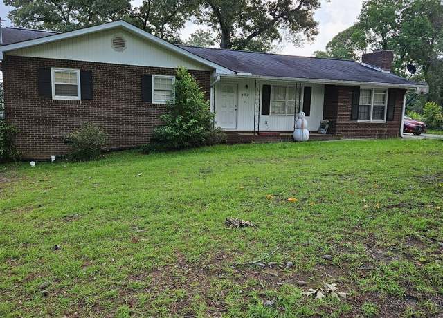 Property at 102 Shelia Dr, Warner Robins, GA 31088, 3 beds, 2 baths