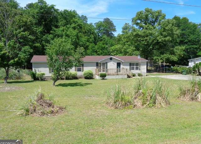 Property at 706 Chapman Rd, Macon, GA 31211, 3 beds, 2 baths