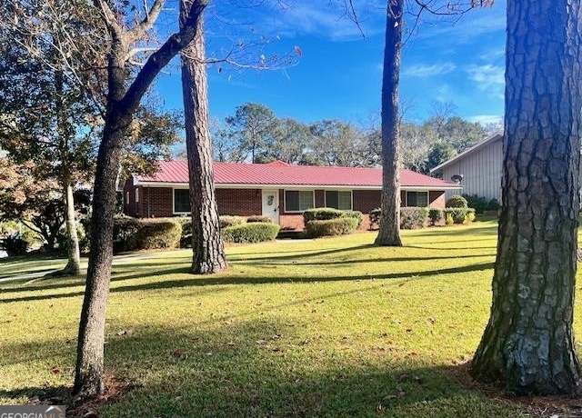 Property at 318 N Main St, Statesboro, GA 30458, 3 beds, 2 baths