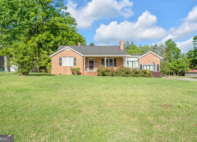 Property at 314 Poplar Dr, Washington, GA 30673, 4 beds, 2.5 baths