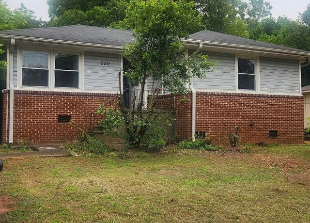 Property at 250 Jonesboro Rd, Jonesboro, GA 30236, 3 beds, 1 bath