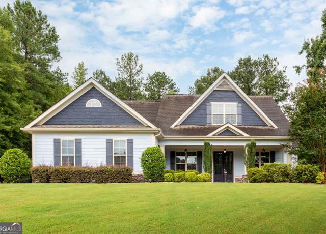 Property at 135 Discovery Lake Dr, Fayetteville, GA 30215, 4 beds, 3.5 baths