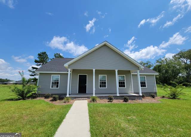 Property at 335 Glazebrook Ave, Statesboro, GA 30458, 4 beds, 4 baths