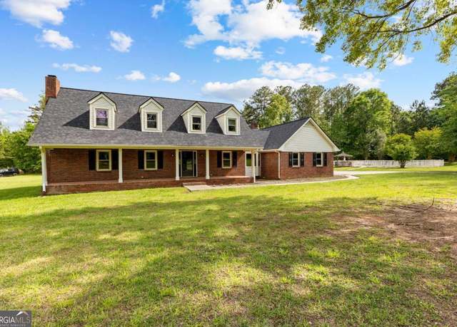 Property at 550 Davis Rd, Fayetteville, GA 30215, 4 beds, 3.5 baths