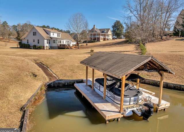 Property at 6300 Governor Macdonald Dr, Macon, GA 31216, 4 beds, 2.5 baths