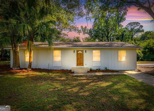 Property at 515 Nottingham Dr, Brunswick, GA 31525, 4 beds, 2 baths
