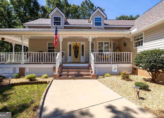 Property at 2851 Woodbriar Dr, Gainesville, GA 30506, 4 beds, 3 baths