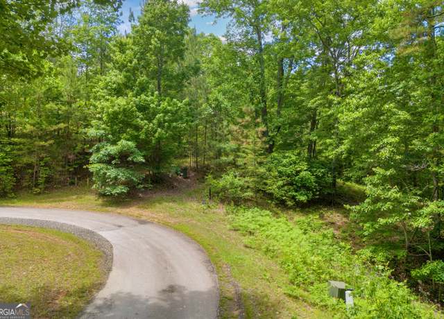 Property at 5 Edgewater Trl, Toccoa, GA 30577