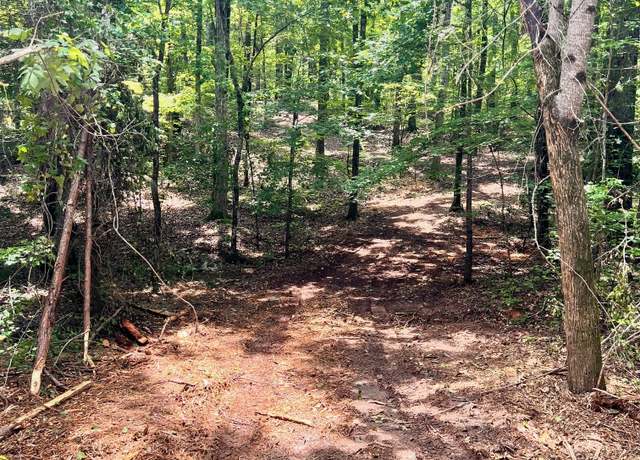 Property at 353 Retreat Trl, Lagrange, GA 30240