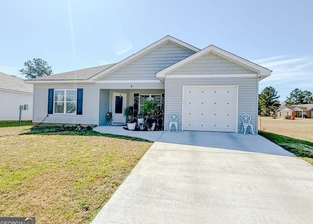 Property at 9 Risby St, Hawkinsville, GA 31036, 2 beds, 2 baths