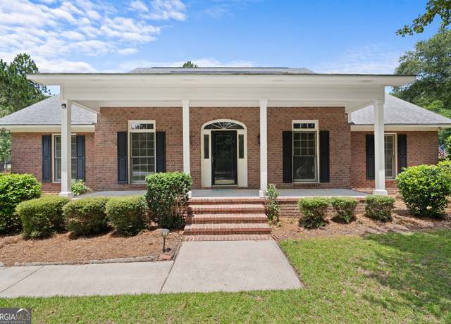Property at 1009 Hunters Pointe Dr, Statesboro, GA 30461, 3 beds, 2.5 baths
