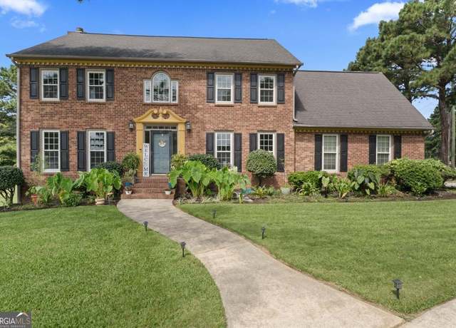 Property at 105 Brandon Mill Cir, Fayetteville, GA 30214, 5 beds, 3.5 baths