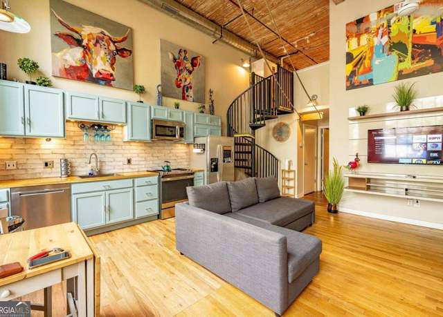 Property at 10 James St Unit 11B, Hampton, GA 30228, 2 beds, 2 baths