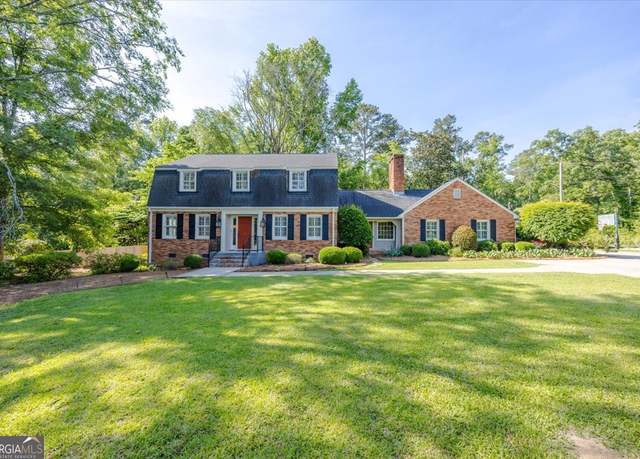 Property at 4802 Wesleyan Woods Dr, Macon, GA 31210, 4 beds, 3.5 baths
