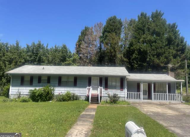 Property at 1028 Dixie Dr, Jonesboro, GA 30236, 3 beds, 2 baths