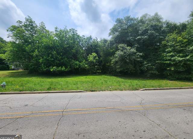 Property at 218 Savannah St, Hartwell, GA 30643
