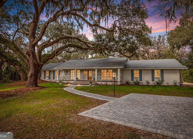 Property at 111 Youngwood Dr, St. Simons, GA 31522, 5 beds, 3 baths