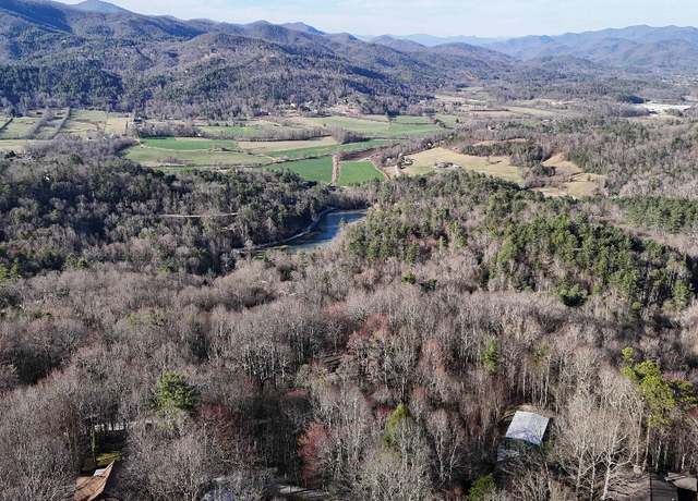 Property at 586 Whisper Wind Dr, Rabun Gap, GA 30568