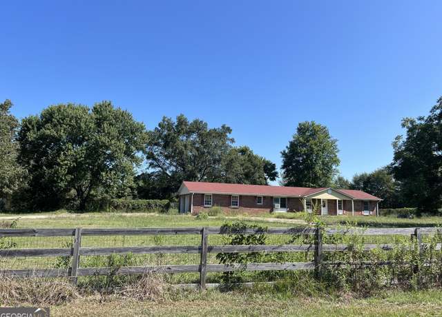 Property at 175 Moss Dr, Mcdonough, GA 30252, 5 beds, 3 baths