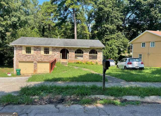 Property at 2347 Greenway Dr, Decatur, GA 30035, 3 beds, 2 baths