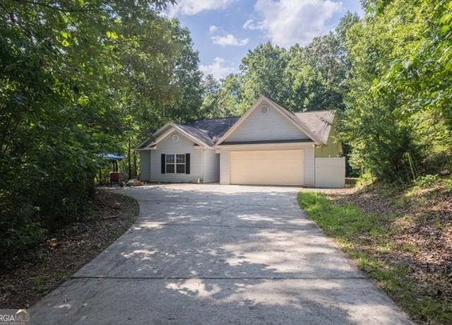 Property at 197 Woodcrest Dr, Clarkesville, GA 30523, 3 beds, 2.5 baths
