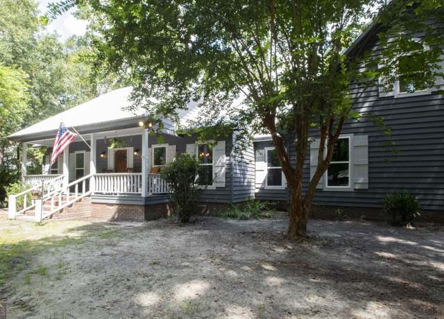 Property at 928 Hamp Chesser Rd, Folkston, GA 31537, 4 beds, 2.5 baths