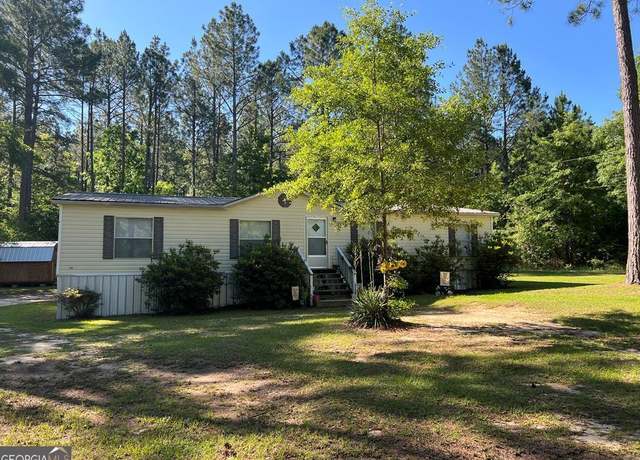 Property at 166 Pebble Hills Rd, Cochran, GA 31014, 1 bed, 2 baths