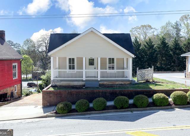 Property at 876 Central Ave, Demorest, GA 30535, 5 beds, 2.5 baths