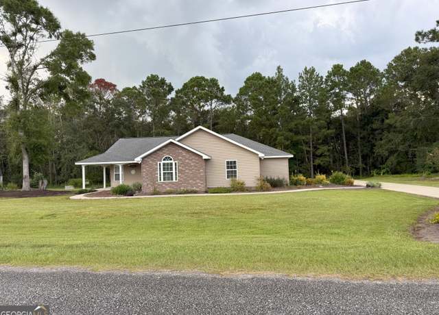 Property at 57 Brandon St, Baxley, GA 31513, 2 beds, 2 baths