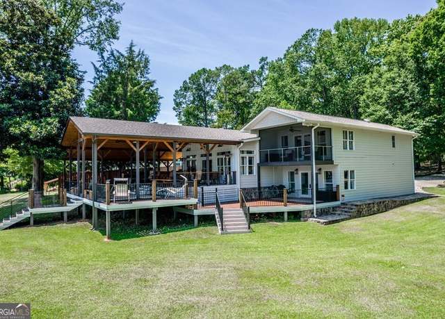 Property at 127 Sportsman Cir NE, Milledgeville, GA 31061, 5 beds, 5.5 baths