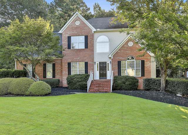 Property at 125 Gladys Ln, Fayetteville, GA 30215, 5 beds, 3.5 baths